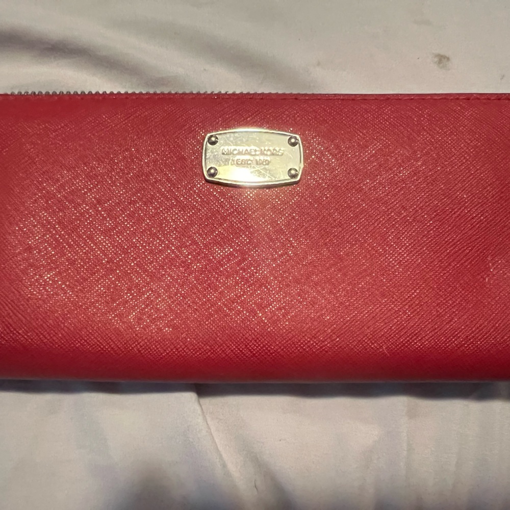 Micheal kors wallet